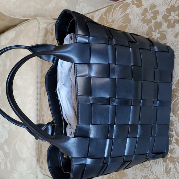 MICHAEL  Michael Kors Vivian Leather Tote NWT - Picture 3 of 17